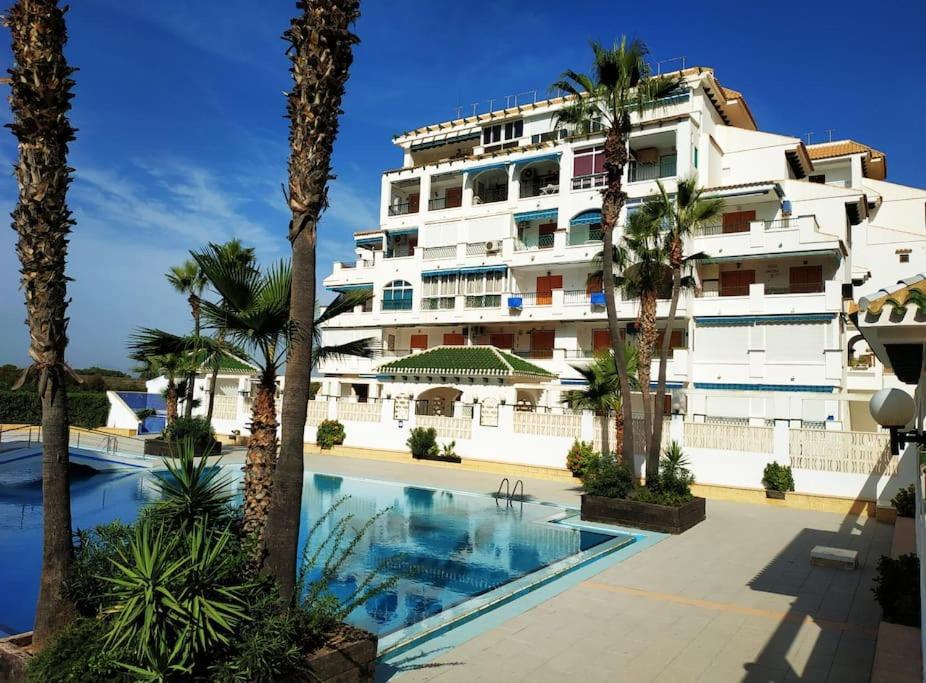 Квартира С Одной Спальней В 300 Метрах От Моря La Mata  Exterior foto